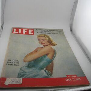Life Magazine April 11, 1955 Volume 38 No. 15 Academy Award Winner Grace Kelly